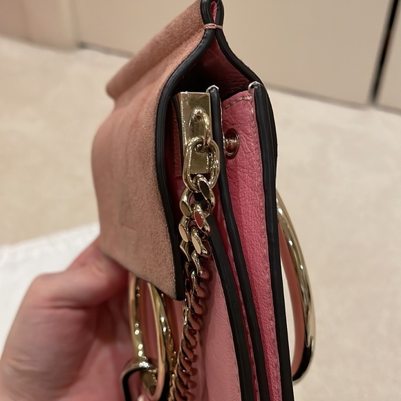 Chloe Faye crossbody pink bag - Picture 4 of 14
